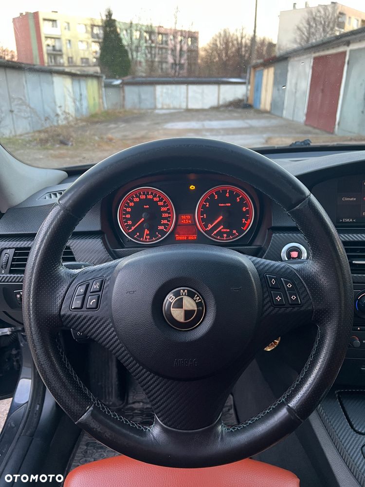 BMW Seria 3 330i - 7