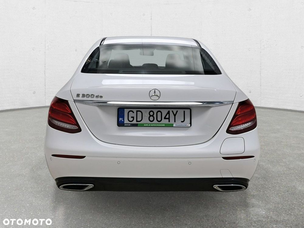 Mercedes-Benz Klasa E - 6