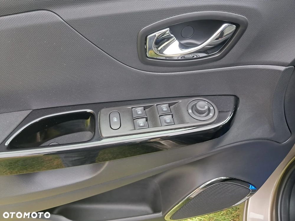 Renault Captur (ENERGY) TCe 90 INTENS - 27