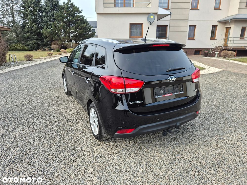 Kia Carens 1.7 CRDi 115 Dream Team Edition - 5
