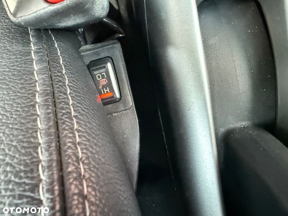 Mitsubishi Outlander 2.2 DI-D 4WD TC-SST Instyle - 27