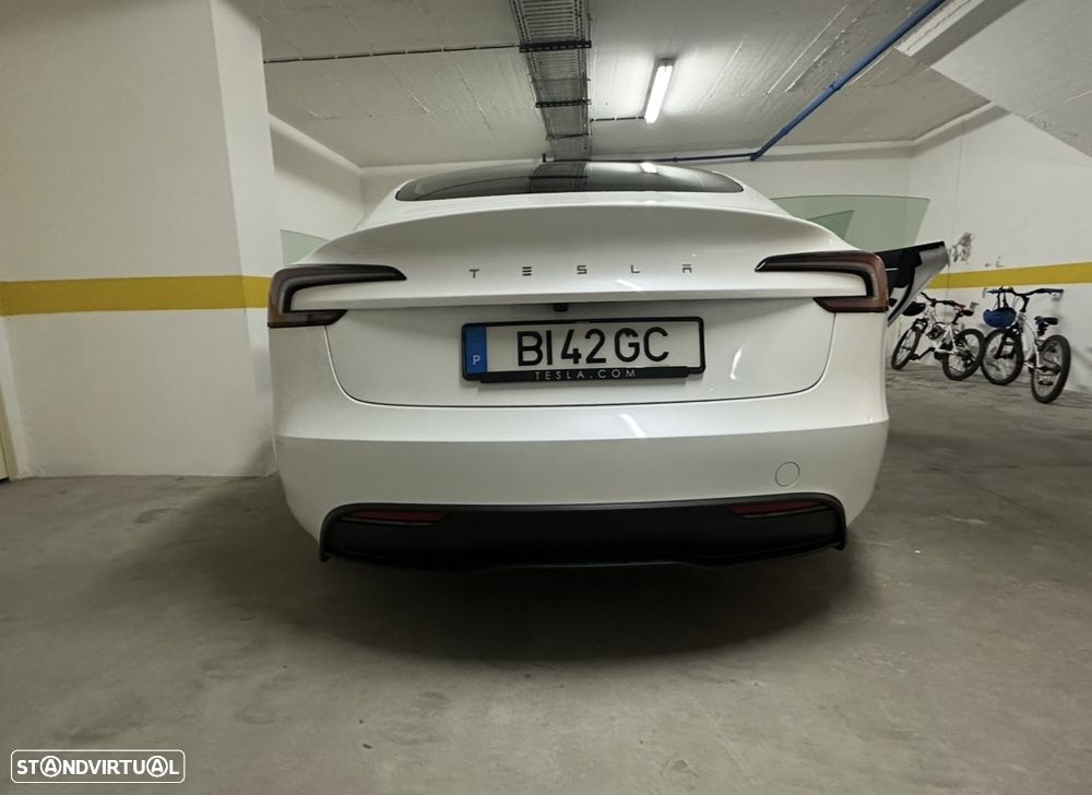 Tesla Model 3 - 2