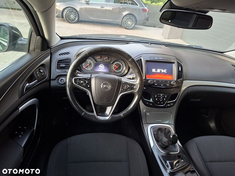 Opel Insignia - 10