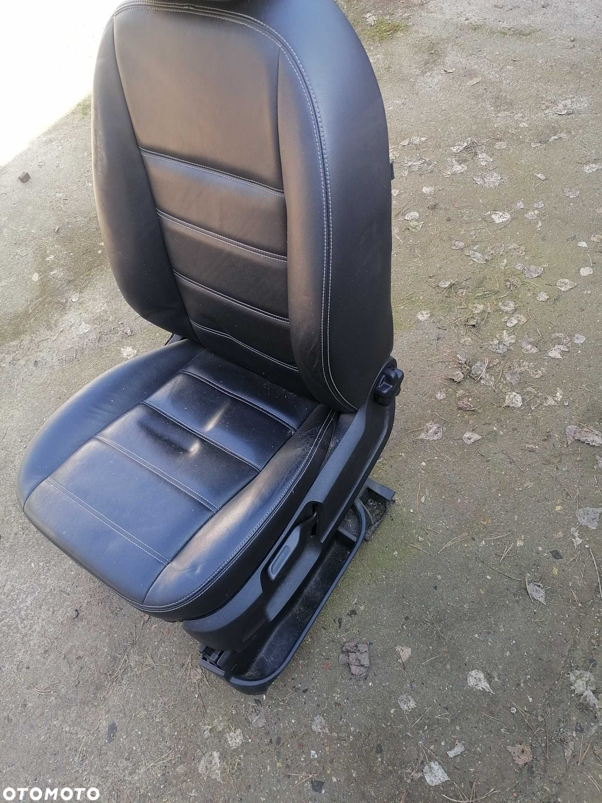 fotel skórzany przedni lewy ford kuga mk1 skóra - 2
