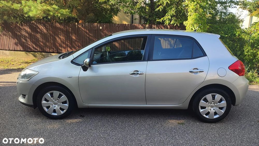 Toyota Auris 1.4 VVT-i Team - 21