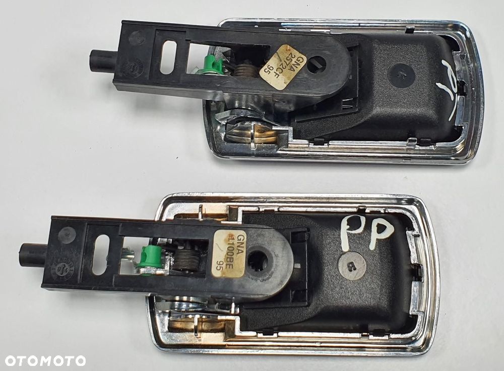 KLAMKA WEWNĘTRZNA PRAWA JAGUAR XJR X300 GNA1100BE - 3