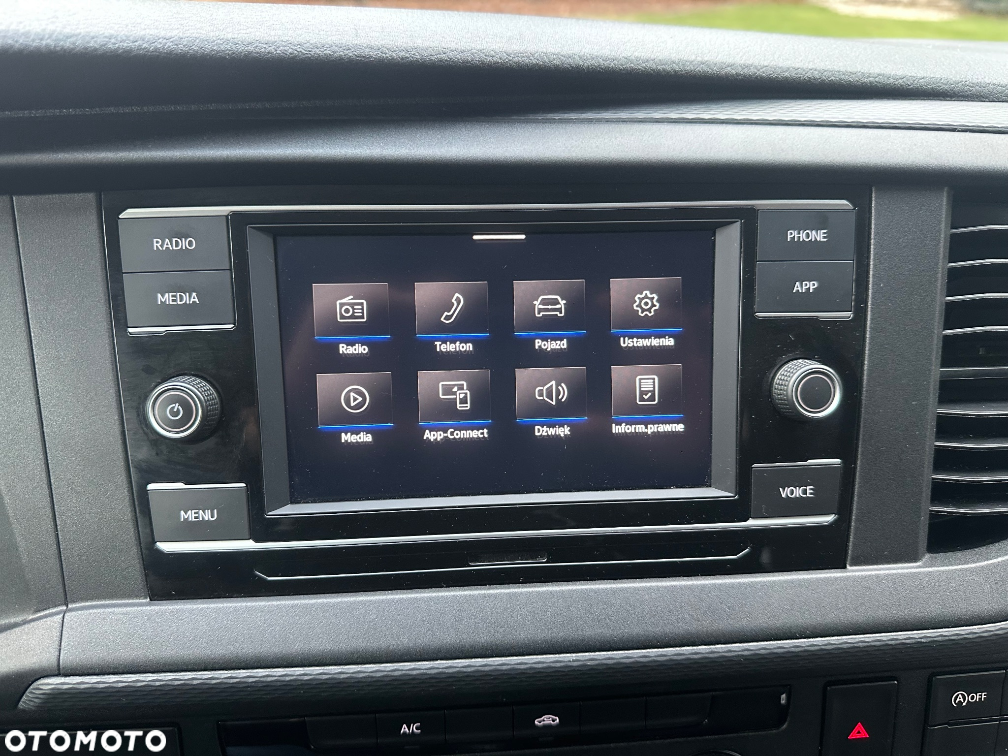 Volkswagen Transporter T6 - 19