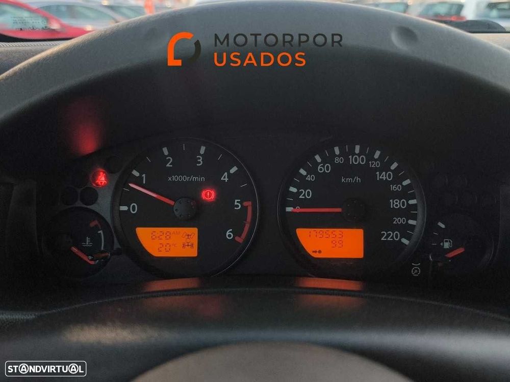 Nissan Navara 2.5 dCi CD LE - 17