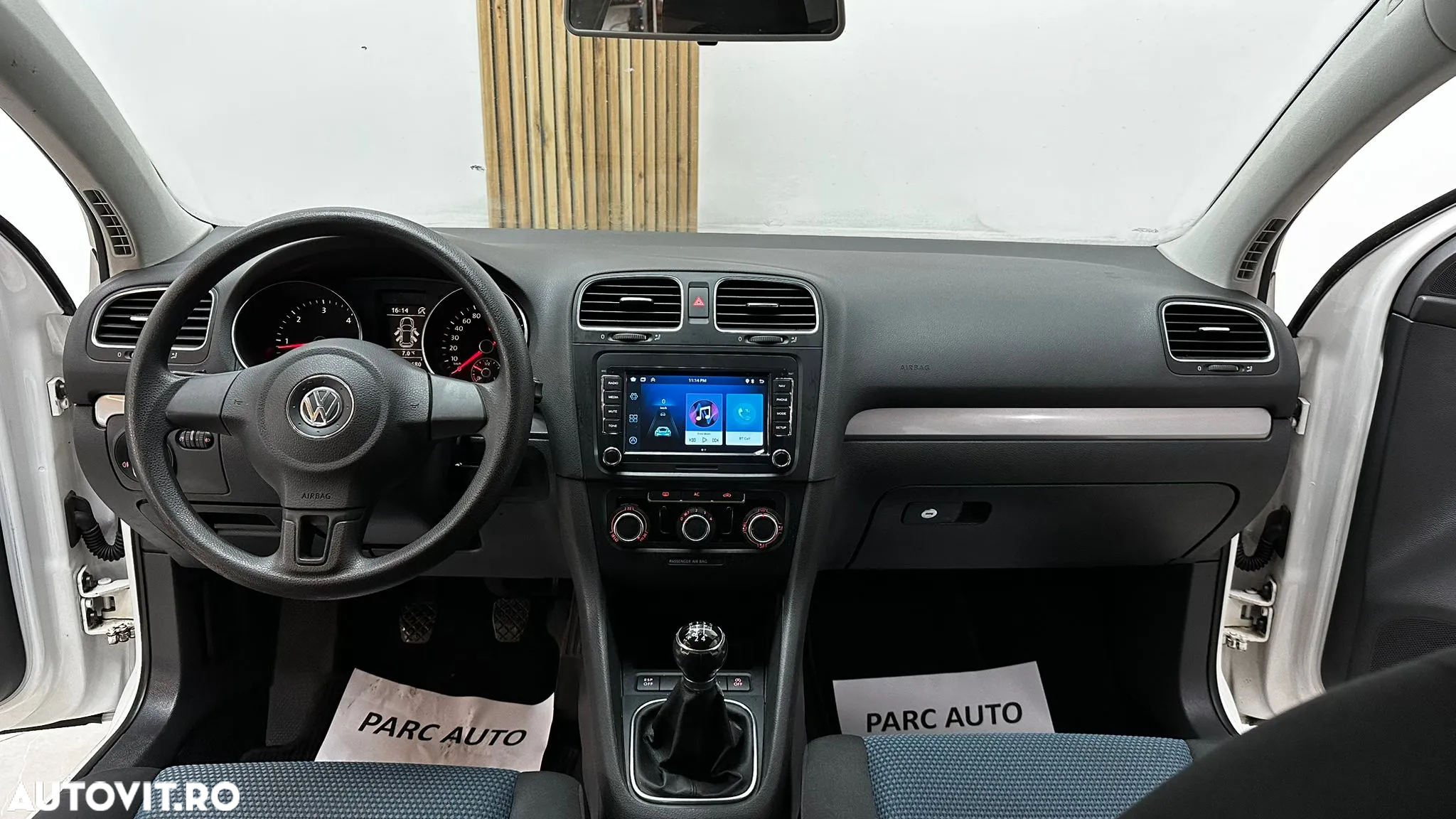 Volkswagen Golf 1.6 TDI DPF BlueMotion - 6