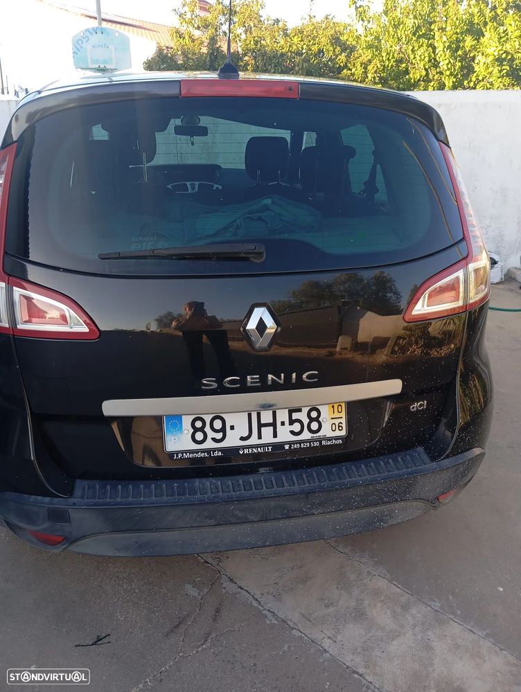 Renault Scénic 1.5 dCi Dynamique S - 4