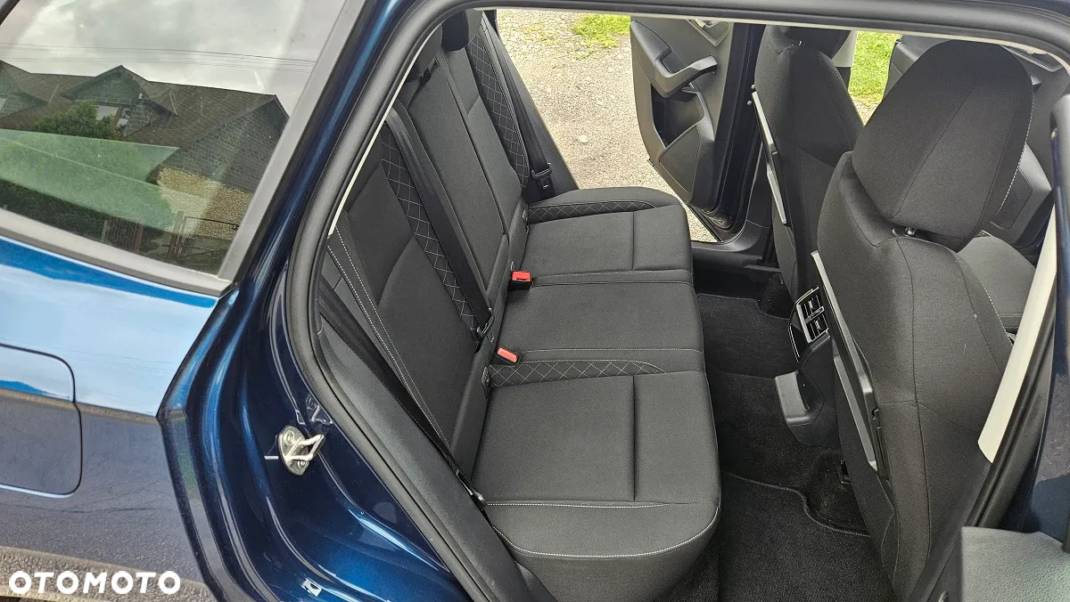 Skoda Karoq 1.0 TSI Ambition - 10