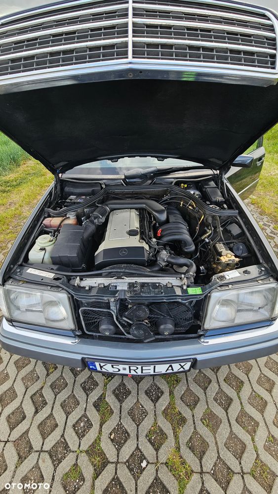 Mercedes-Benz Klasa E - 23