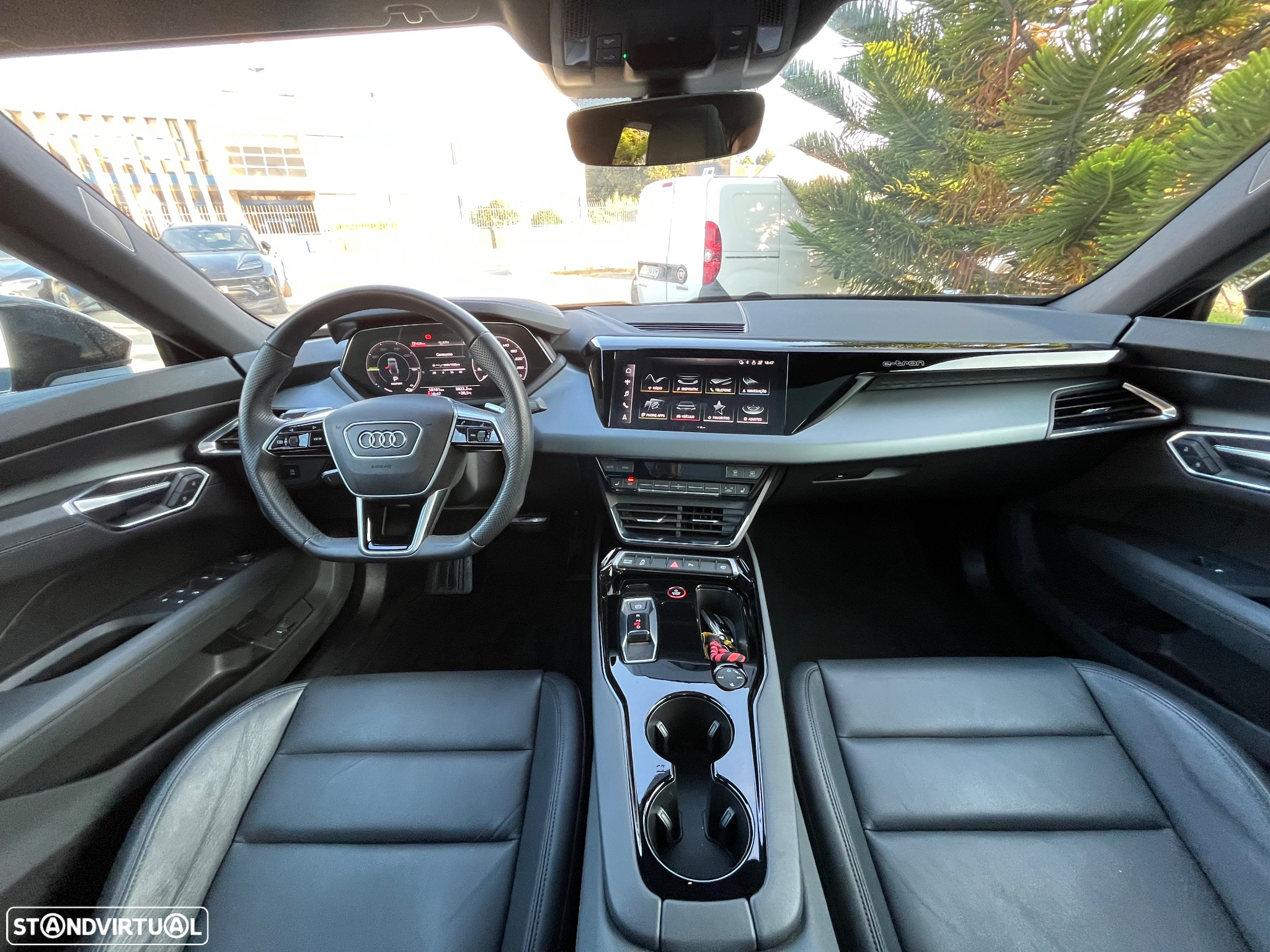 Audi e-tron GT quattro - 51