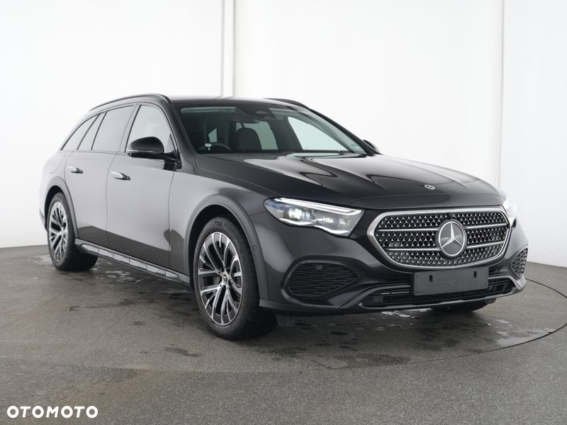 Mercedes-Benz Klasa E 300 de PHEV 4-Matic All-Terrain Avantgarde 9G-Tronic - 2