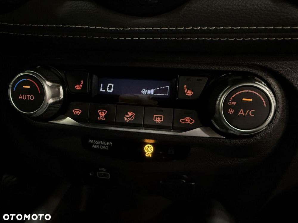 Nissan Juke 1.0 DIG-T Tekna - 38