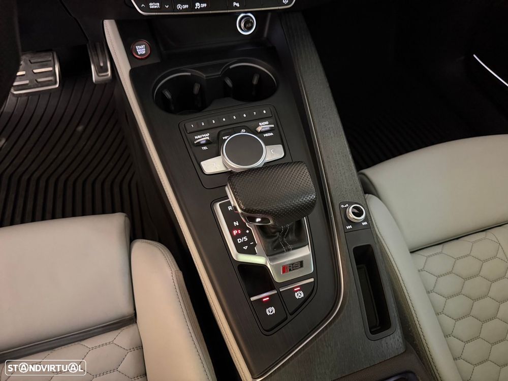 Audi RS4 Avant 2.9 TSI quattro Tiptronic - 26