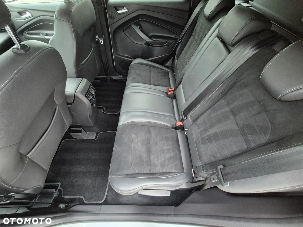 Ford Kuga 2.0 TDCi 4x4 ST-Line - 15
