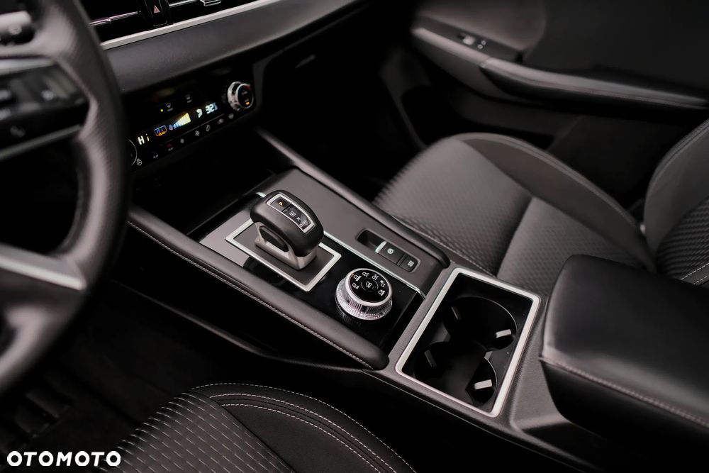 Mitsubishi Outlander - 26