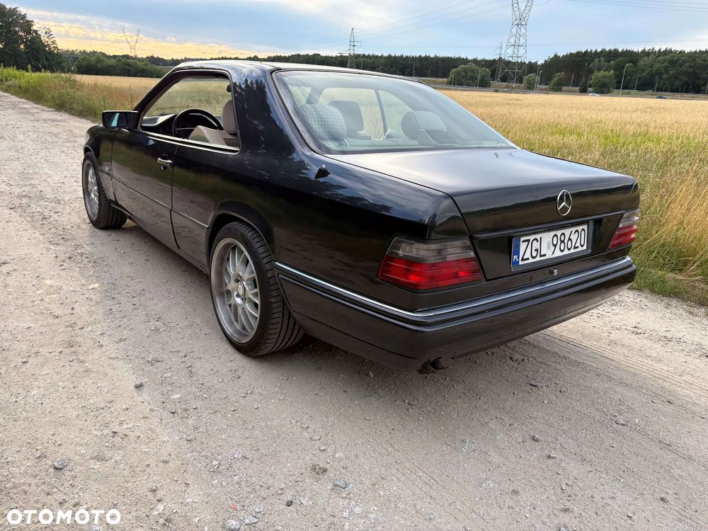 Mercedes-Benz Klasa E - 8