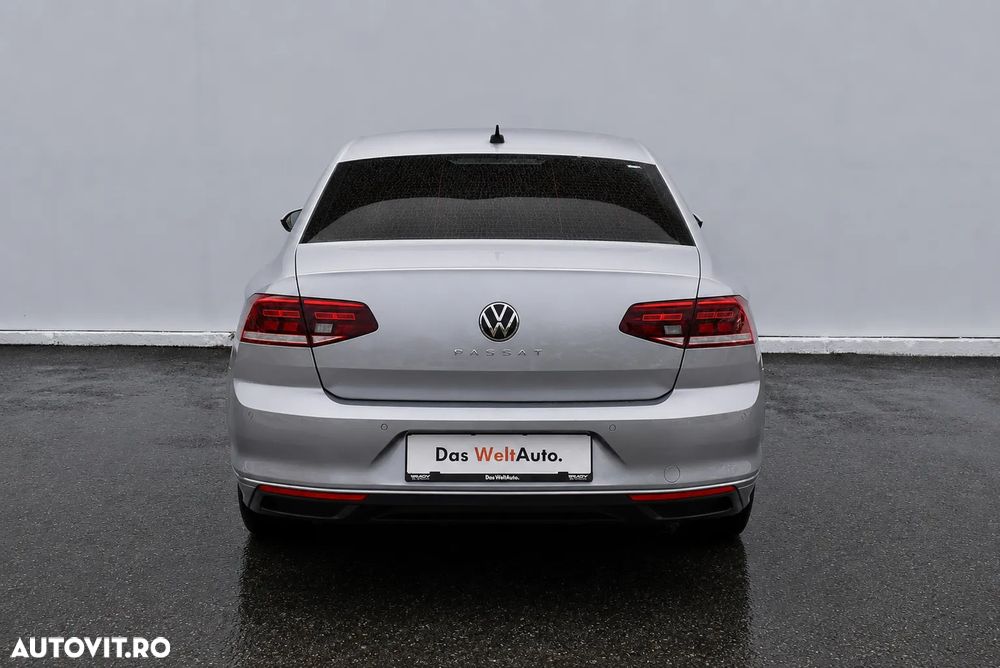 Volkswagen Passat 1.5 TSI ACT DSG Advance - 11