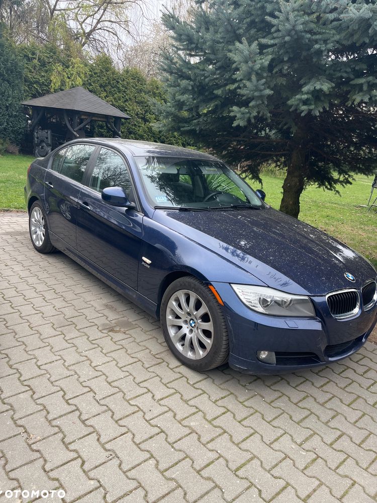 BMW Seria 3 ver-325i-xdrive-edition-exclusive - 10