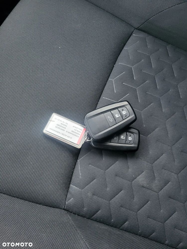 Toyota Corolla 1.8 Hybrid Executive - 23