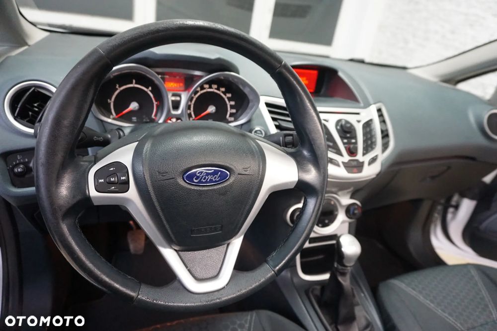 Ford Fiesta 1.6 TDCi Trend - 19