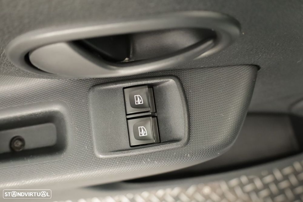 Dacia Sandero 1.0 SCe Pack - 17