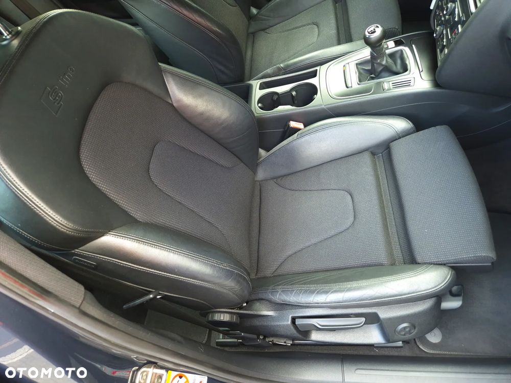 Audi A4 Avant - 33