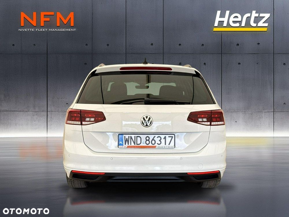 Volkswagen Passat - 10