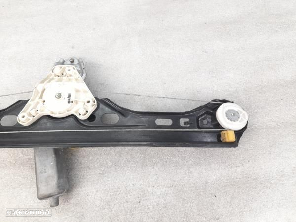 Elevador Tras Dto  Mercedes-Benz C-Class (W203) - 2