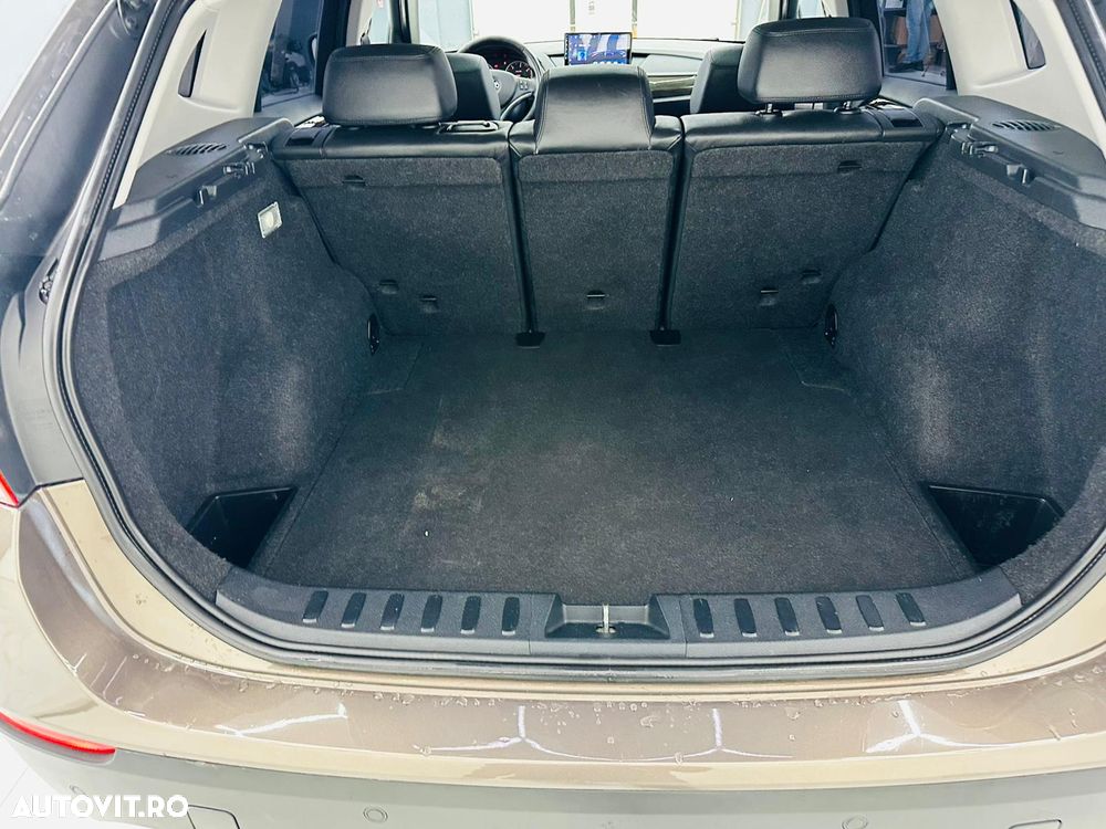 BMW X1 sDrive18d xLine - 22