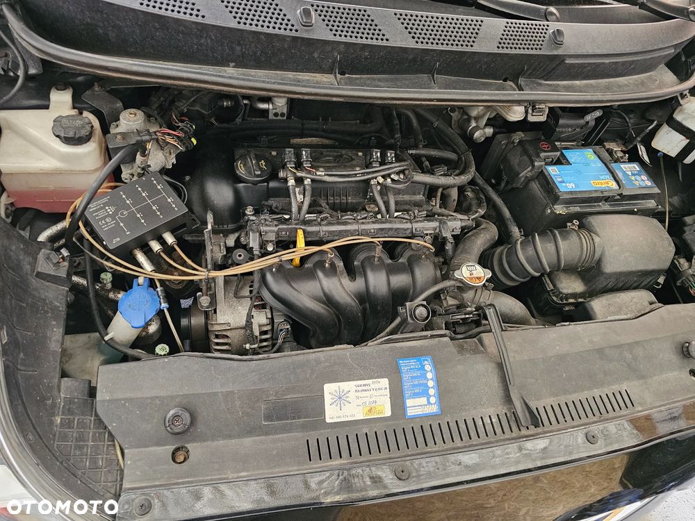 Hyundai ix20 1.6 blue Style - 23