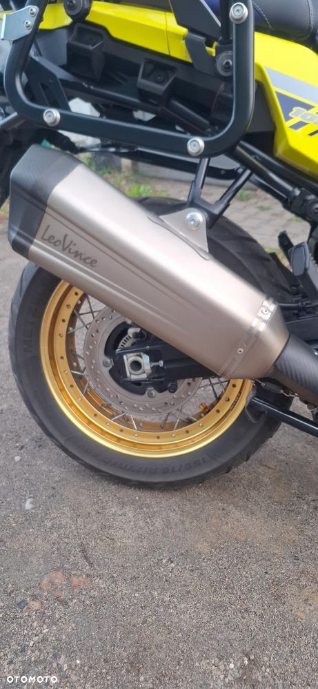 Suzuki V-STROM - 13