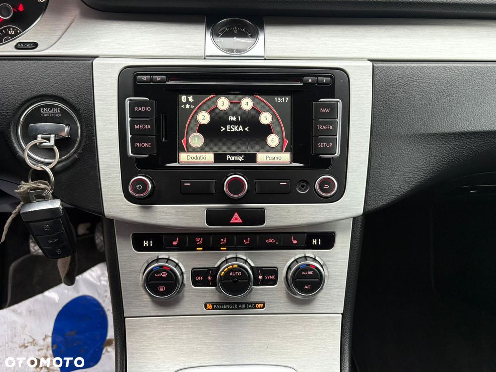 Volkswagen Passat 2.0 TDI 4Motion BlueMotion Technol Highline - 18