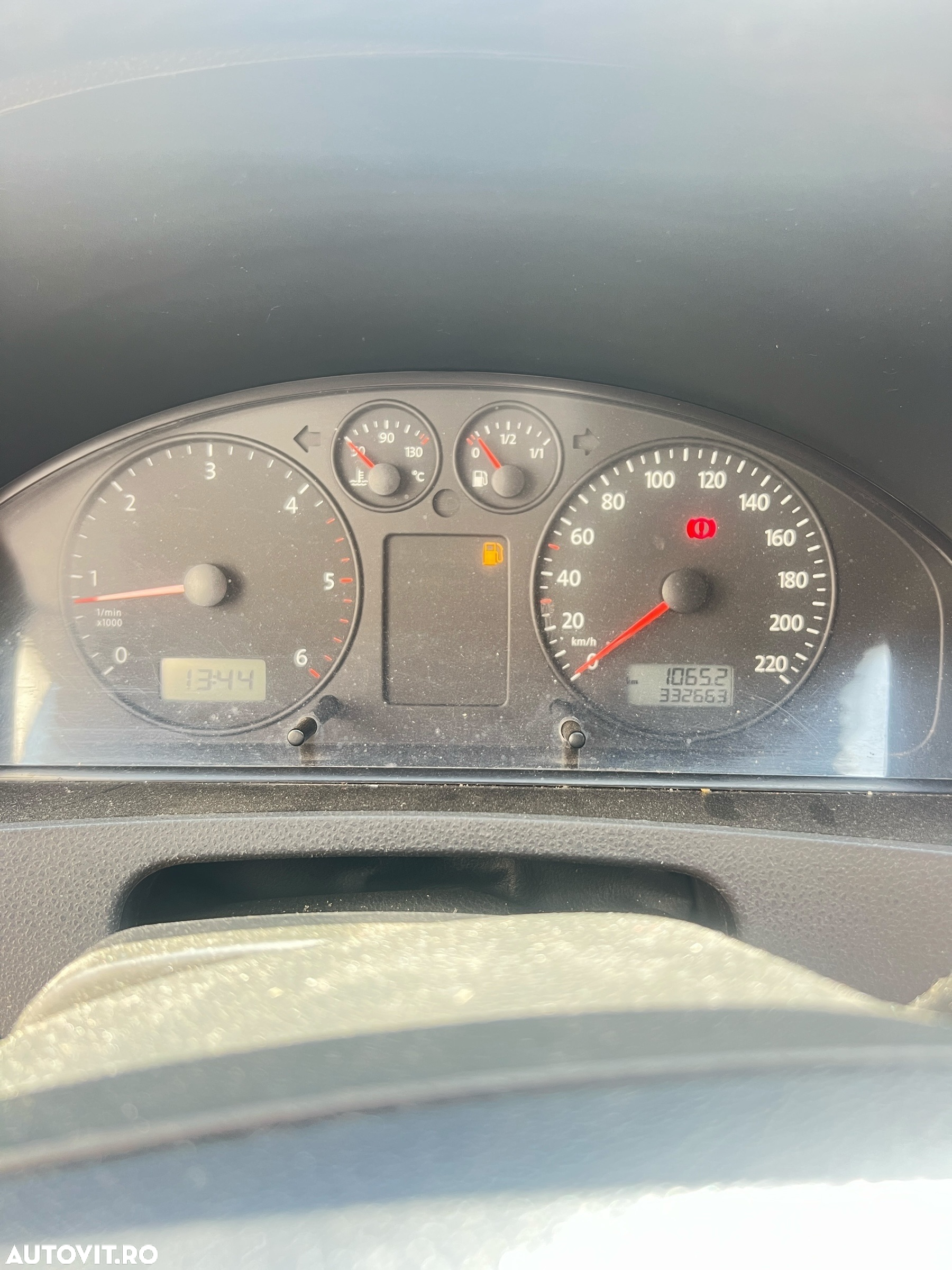 Volkswagen Caravelle - 12