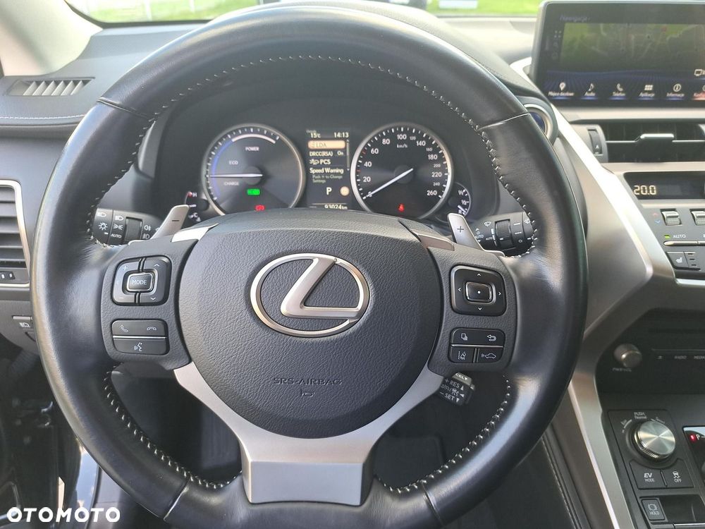 Lexus NX 300h Business Edition AWD - 11