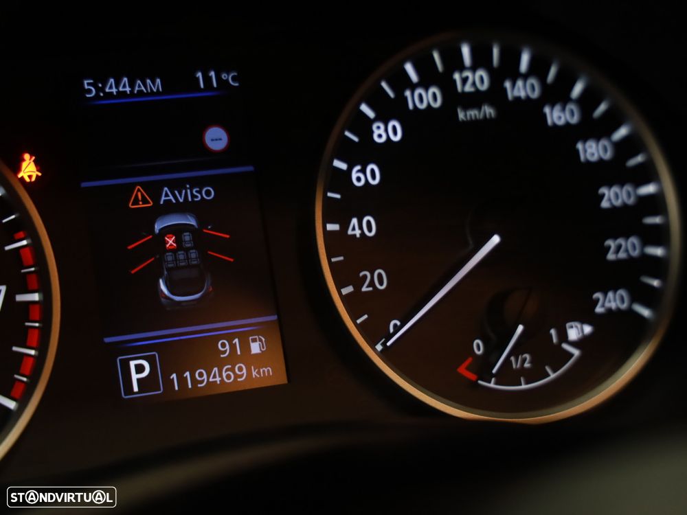 Nissan Juke 1.0 DIG-T N-Connecta DCT - 8