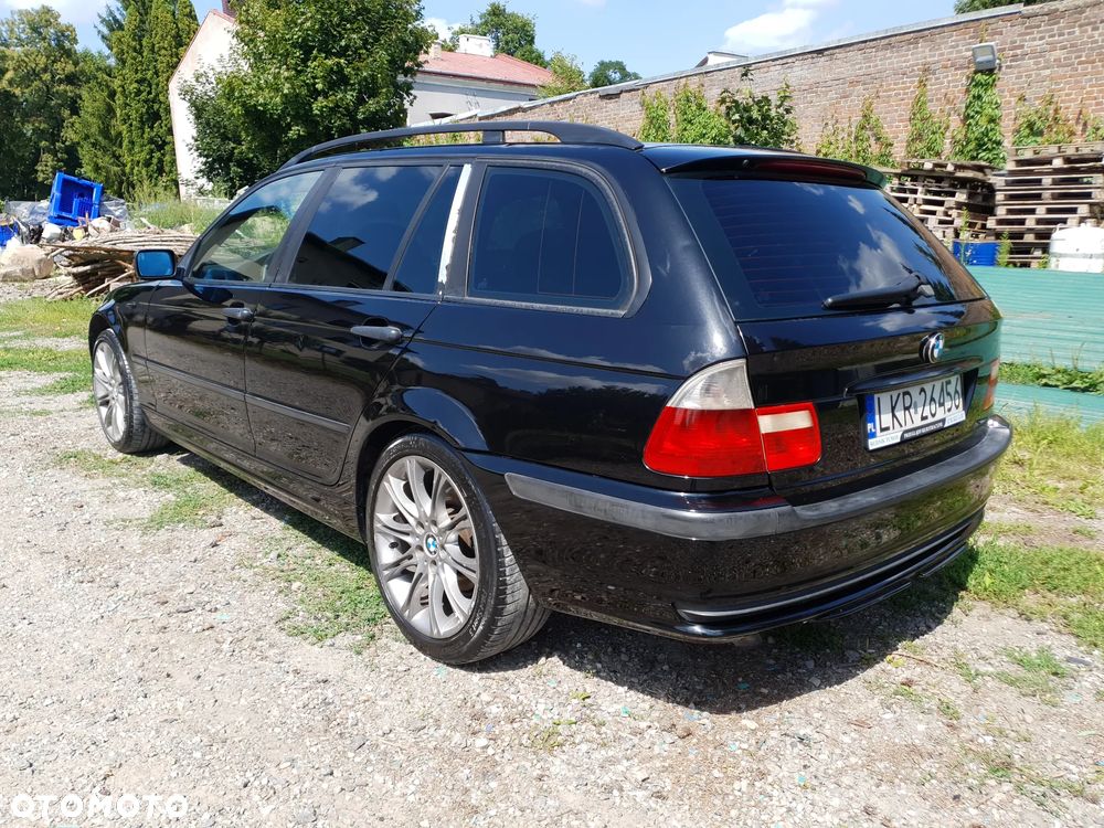 BMW Seria 3 320d Touring - 2