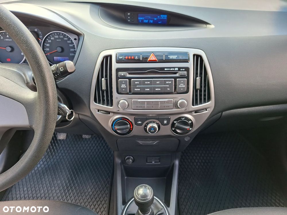 Hyundai i20 1.25 Comfort - 20