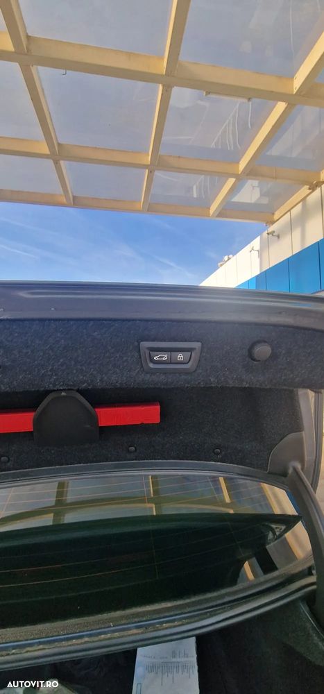 BMW Seria 5 520d xDrive AT - 16