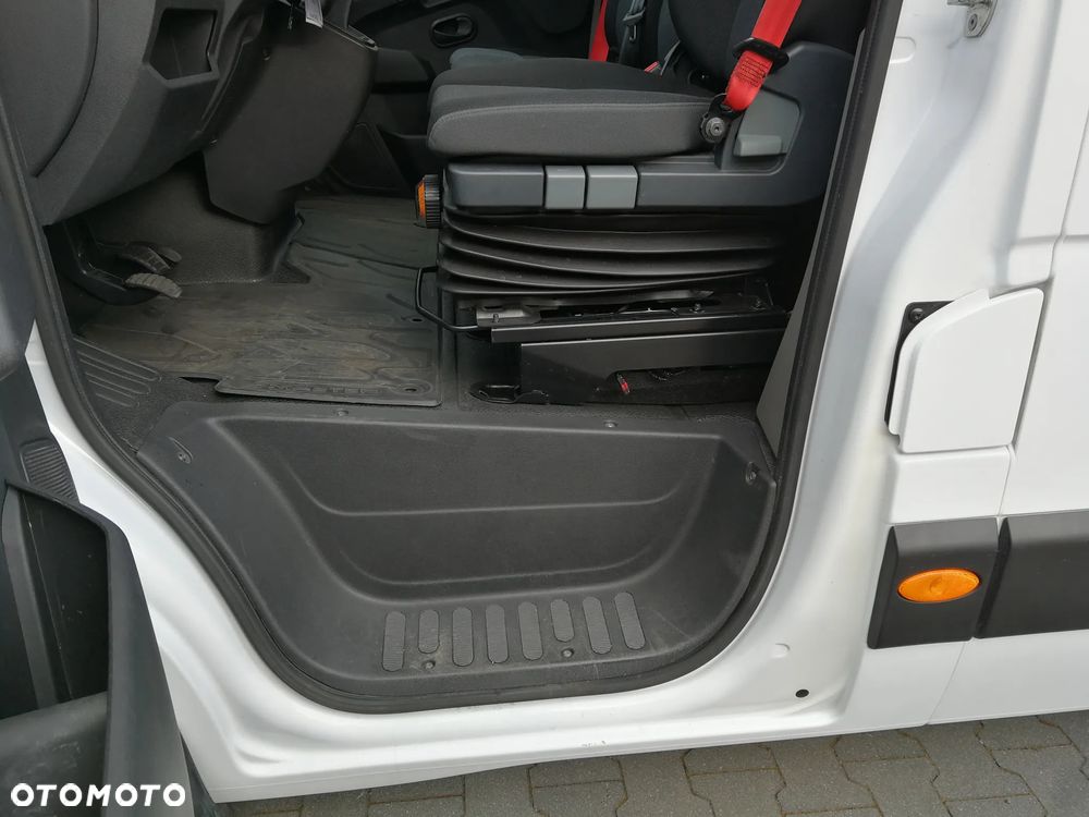 Renault Master - 17