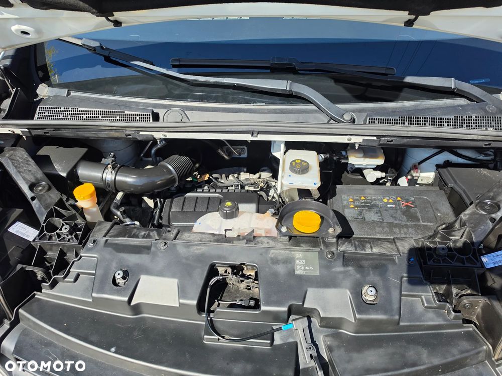 Renault Trafic - 21