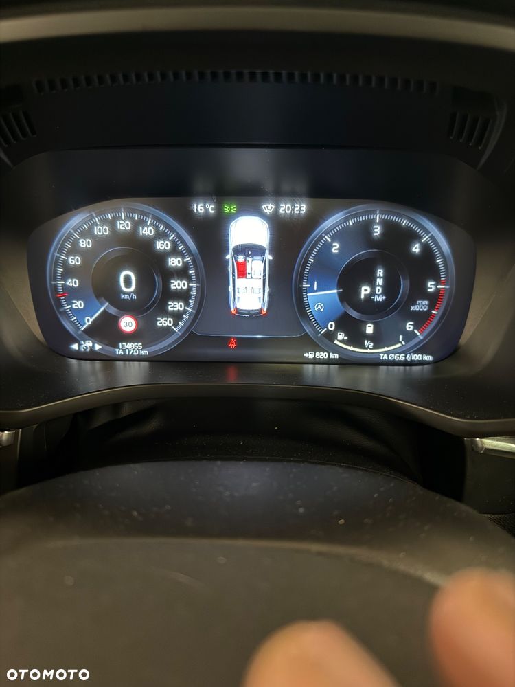 Volvo XC 60 - 24