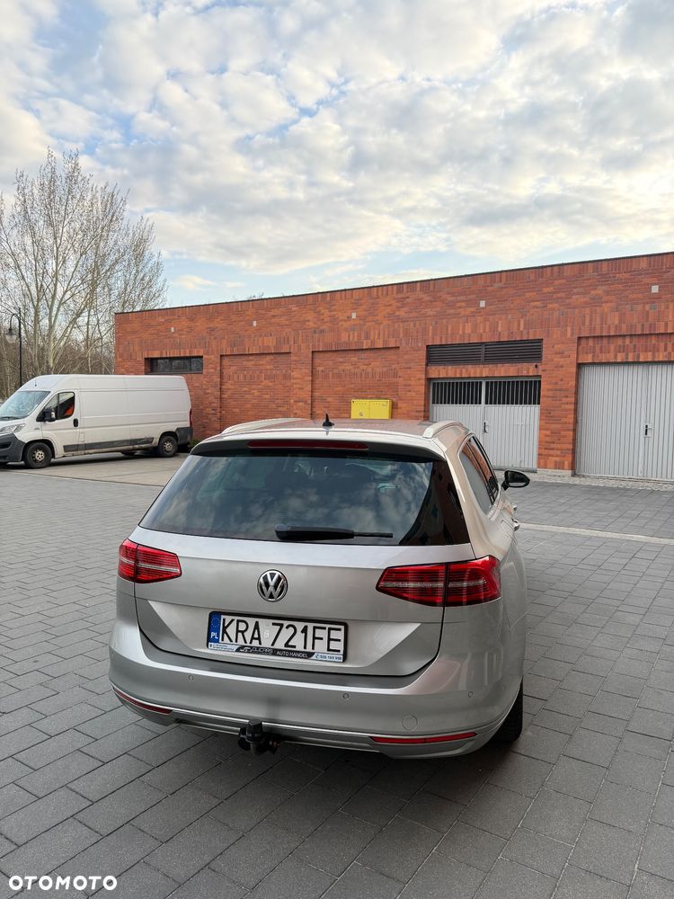 Volkswagen Passat - 22