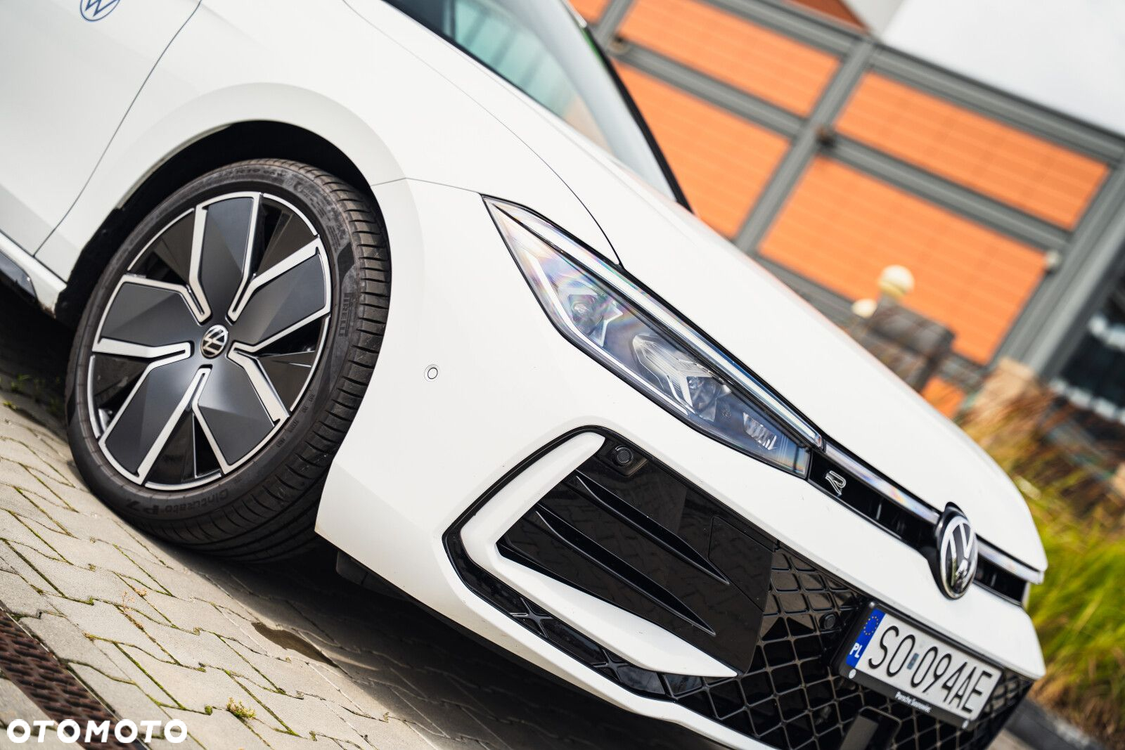 Volkswagen Passat - 8
