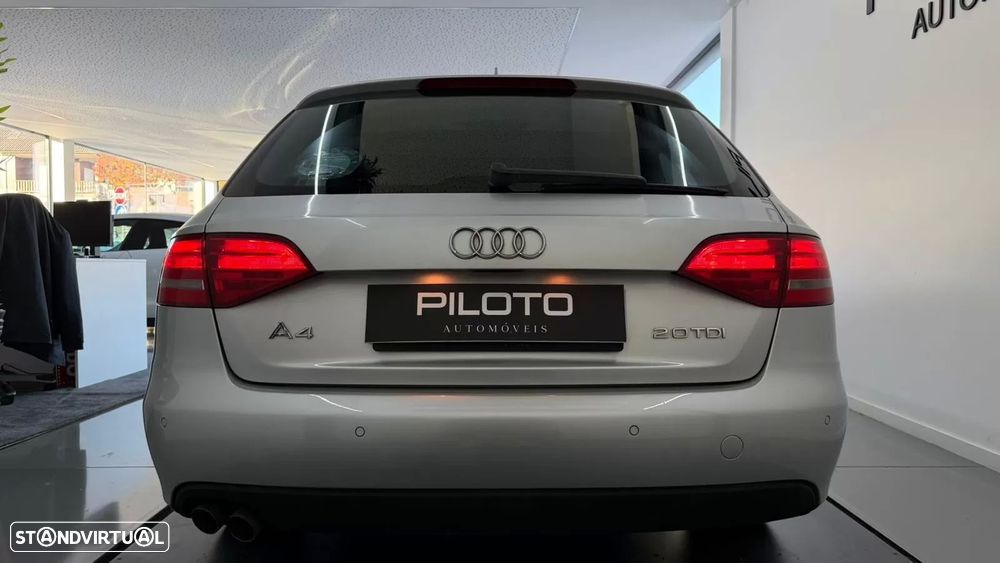 Audi A4 Avant 2.0 TDI exclusive - 8