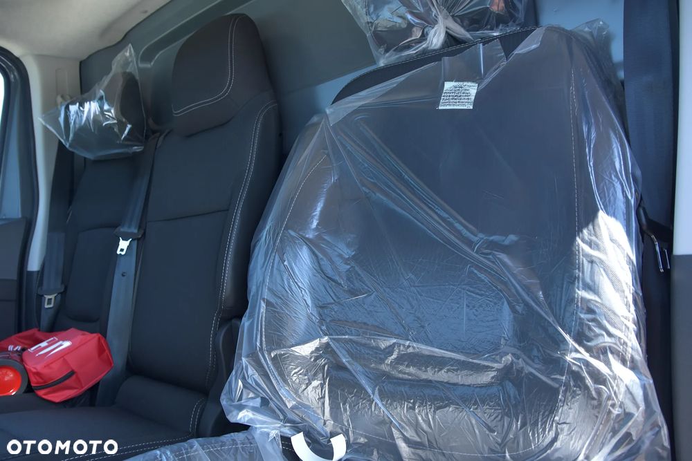 Renault Trafic L2H1 2.0 130KM - 10