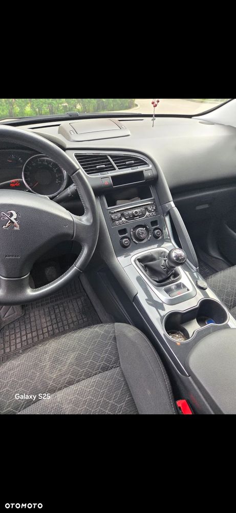 Peugeot 3008 1.6 HDi Active - 14