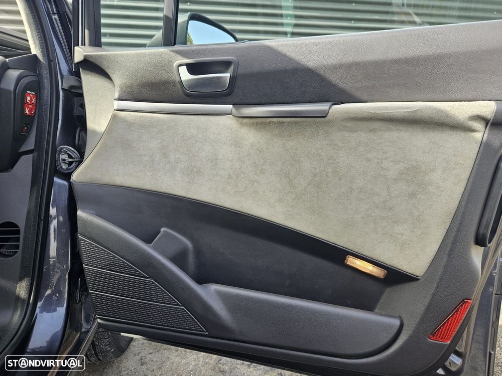 Peugeot 807 2.2 HDi Navteq - 48